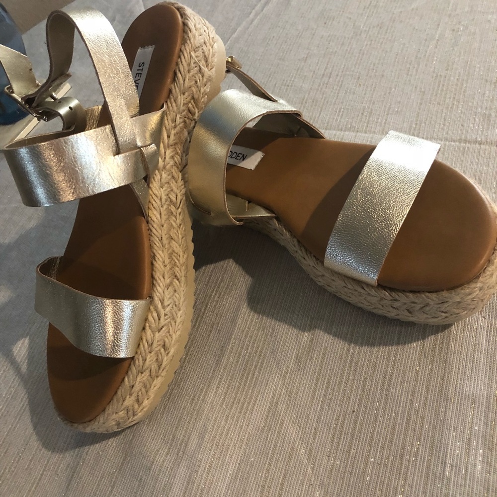 Steve Madden Never worn!!